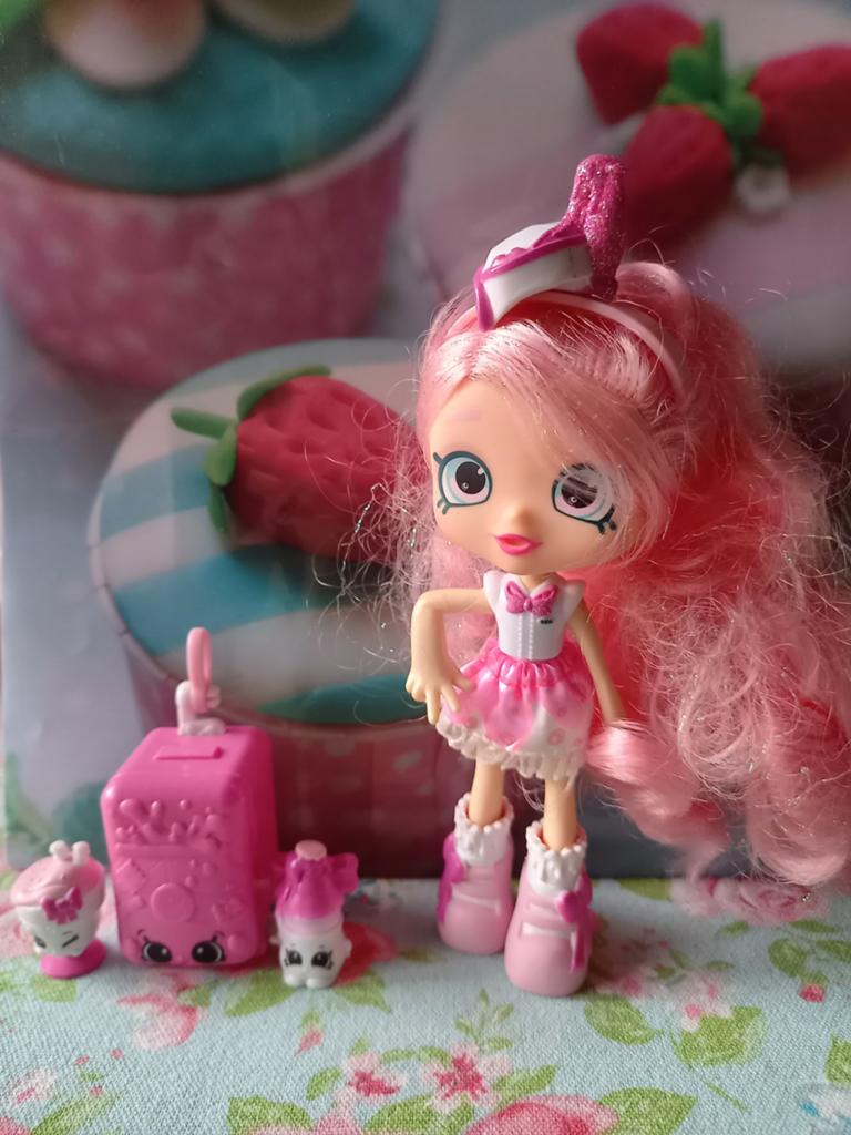 Shopkins pop Pinkie Cola (bezoekt VSA), Ophalen of Verzenden, Zo goed als nieuw