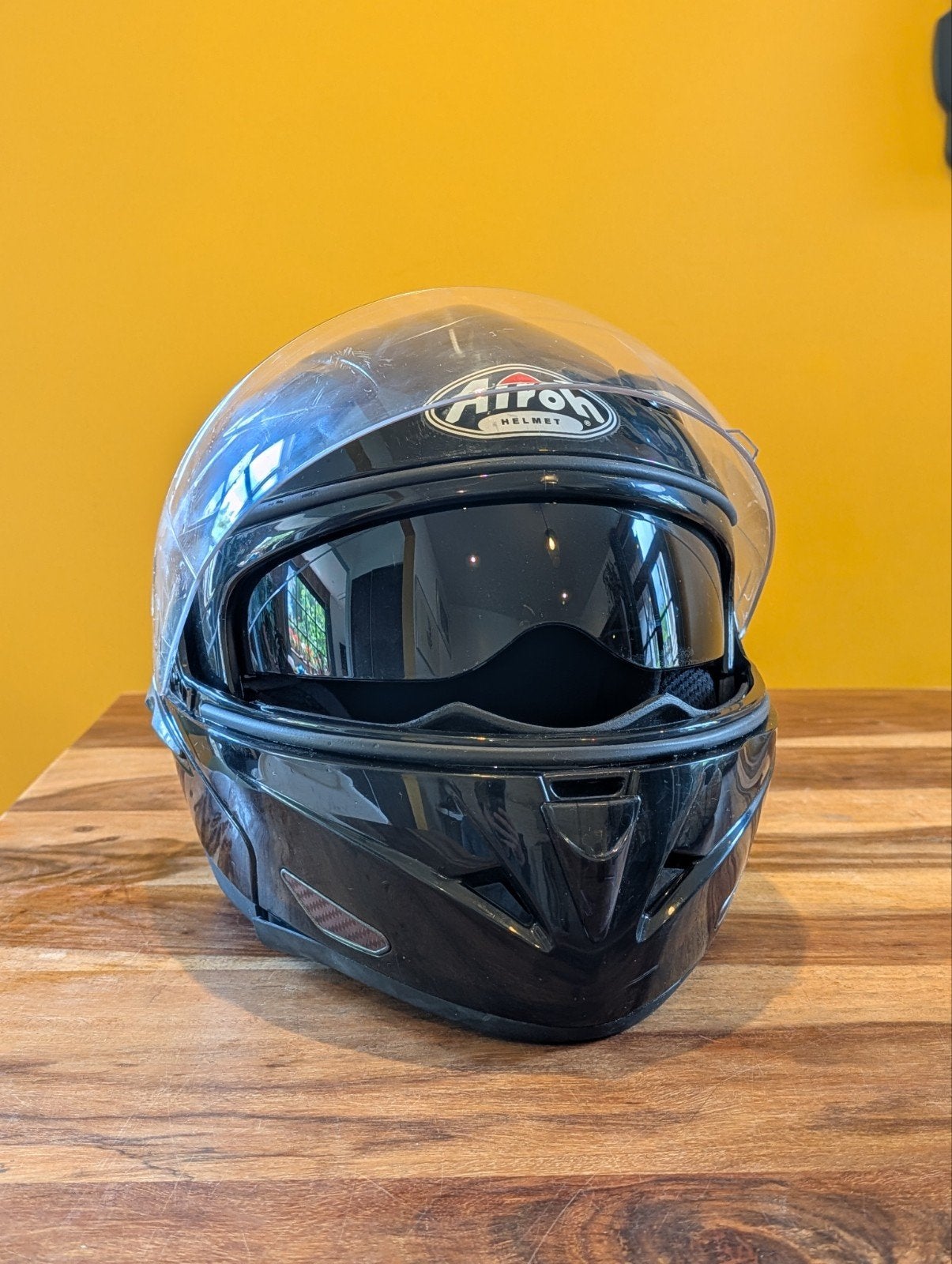 Airoh Motorhelm met zonnevizier, Ophalen