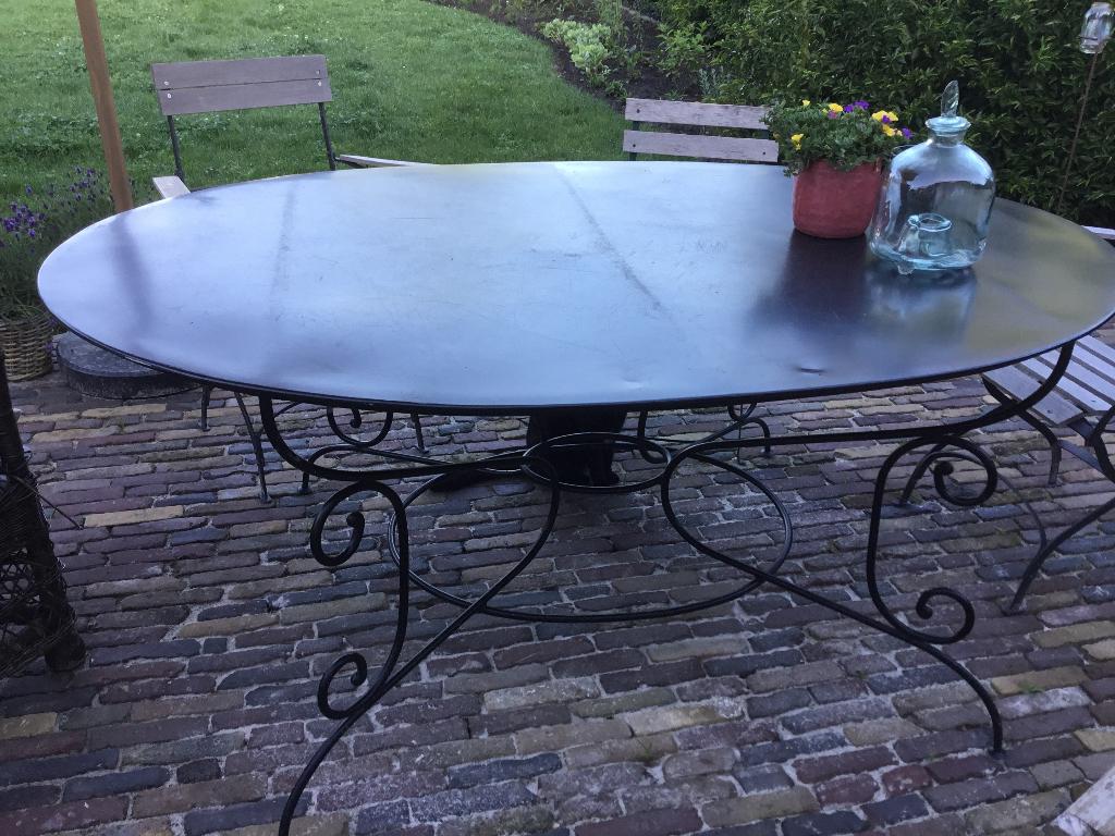 Tuintafel, Tuin en Terras, Tuintafels, Ophalen, Gebruikt, Ovaal, Overige materialen