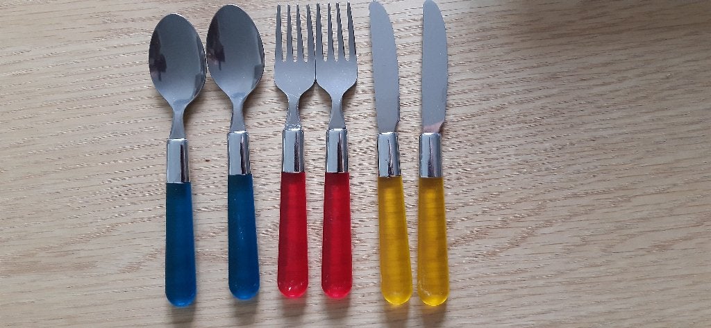 2 couverts 3 pièces en acier inoxydable - à partir de 3 ans, Maison & Meubles, Cuisine | Couverts, Comme neuf, Set de couverts