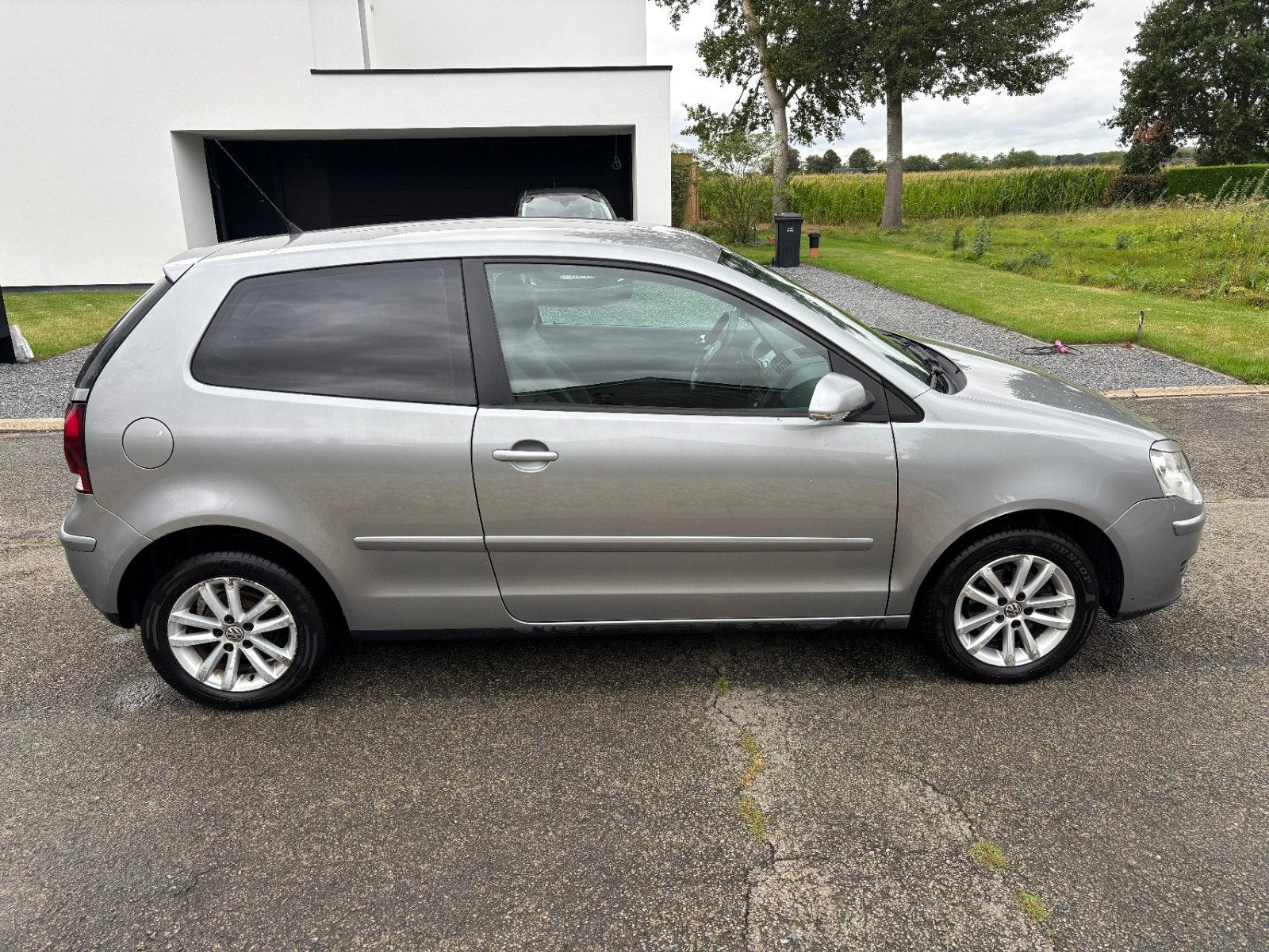 VW Polo 1.2 Essence – 98000km – Airco – Prêt à immatriculé, Argent ou Gris, Achat, Boîte manuelle, Entretenue par le concessionnaire