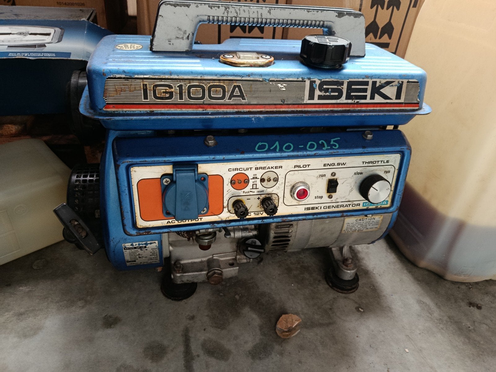 ISEKI ig100a stroomgroep 900VA, Bricolage & Construction, Enlèvement