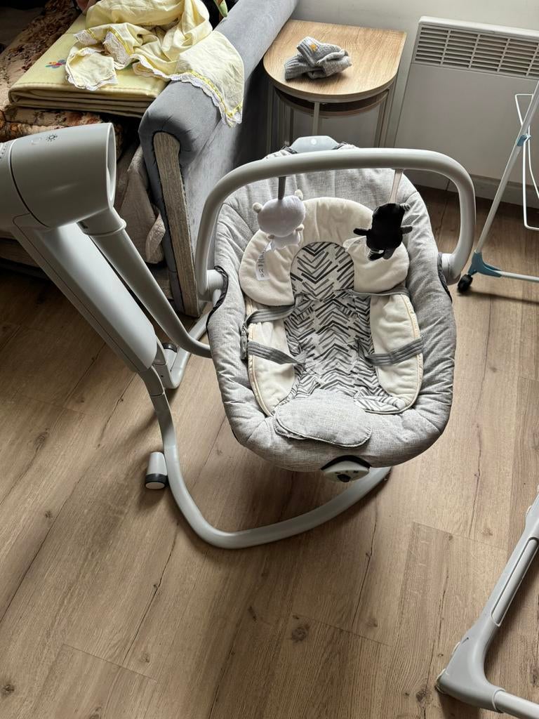 Relax qui se balance avec boite de musique, Kinderen en Baby's, Wipstoeltjes, Ophalen, Zo goed als nieuw