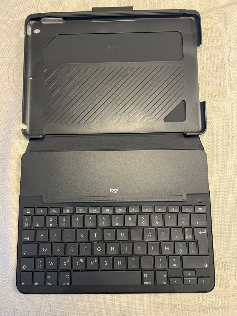 Logitech Slim Folio toetsenbord voor Apple iPad, Opvouwbaar, Gebruikt, Logi, Azerty