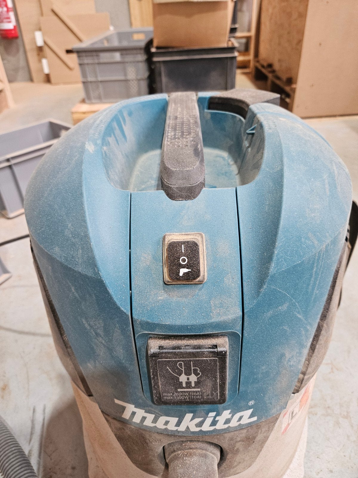 Makita stofzuiger nat en droog., Ophalen