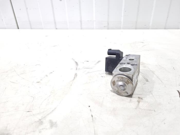 Valve d'expansion clim d'un Volvo XC60, Autos : Pièces & Accessoires, -, 3 mois de garantie, -, -