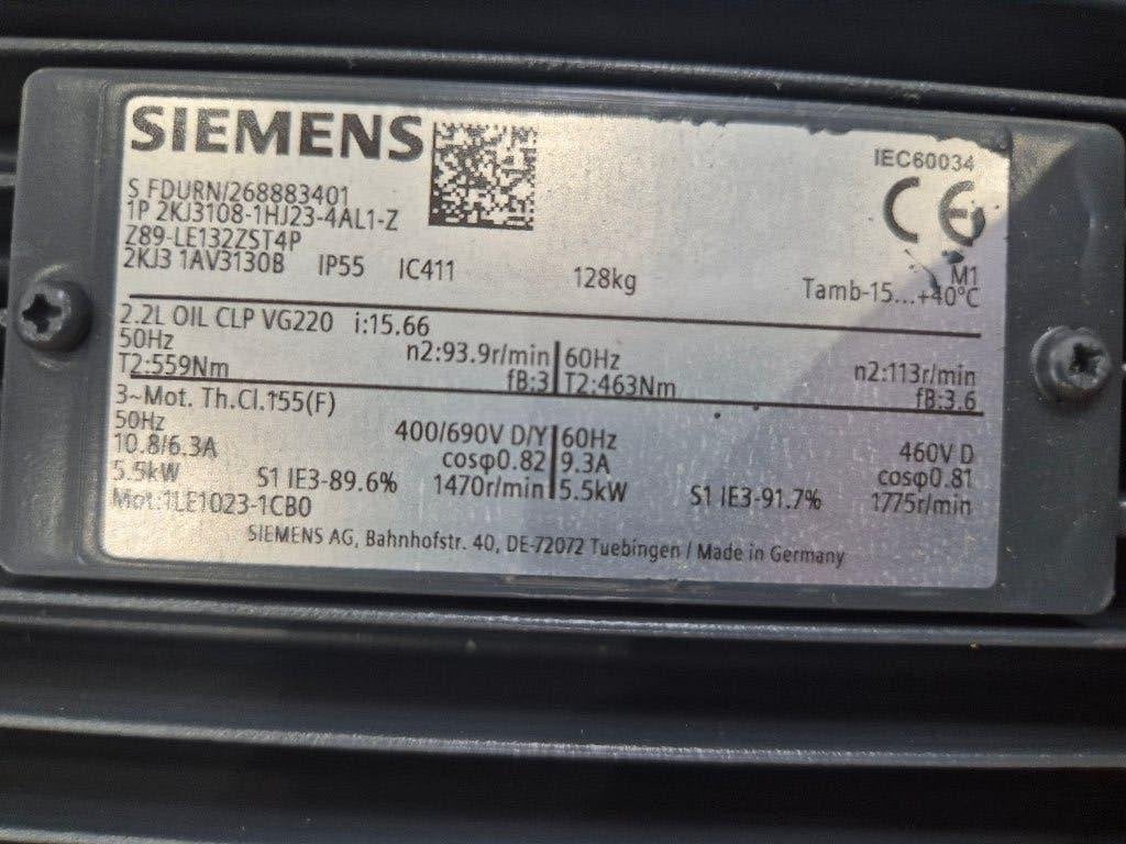 2 stuks motor en reductiekast Siemens, Nieuw! 5.5kW, Ophalen, Nieuw, Elektromotor