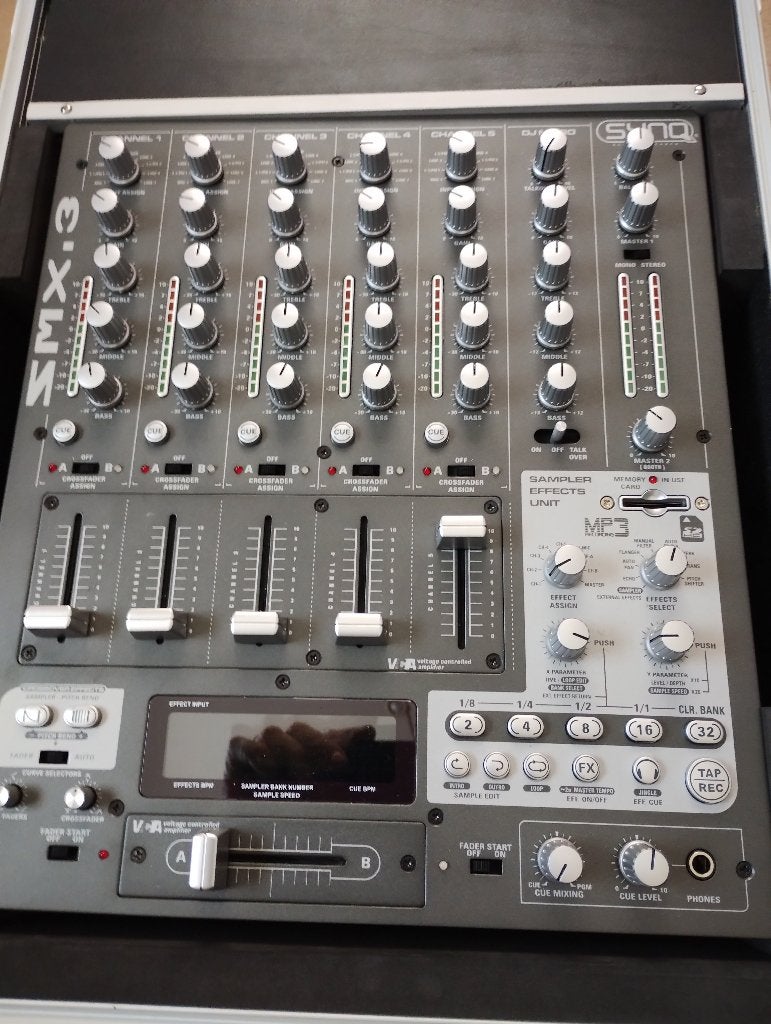 Mengpaneel SYNQ SMX-3, Ophalen, Zo goed als nieuw, Minder dan 5 kanalen, Microfooningang