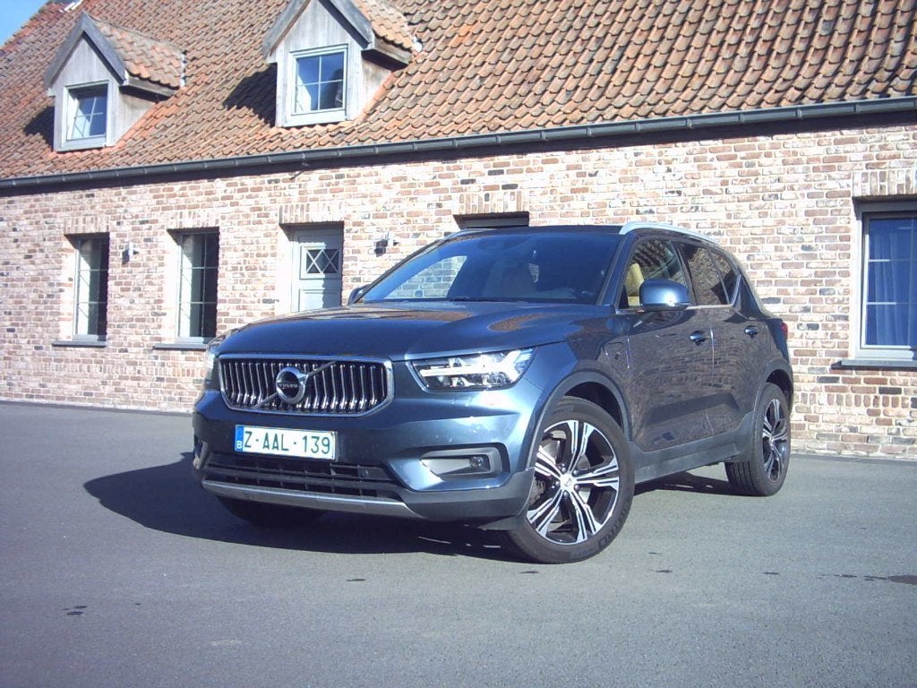 Volvo XC40 T4 (Hybride/benzine) LEDER,TREKHAAK,2021, Automaat, Euro 6, Blauw, Leder