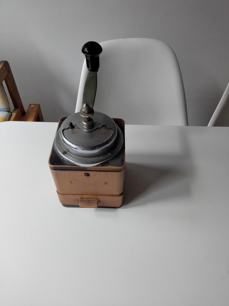 Ancien moulin à café vintage, Antiquités & Art, Enlèvement