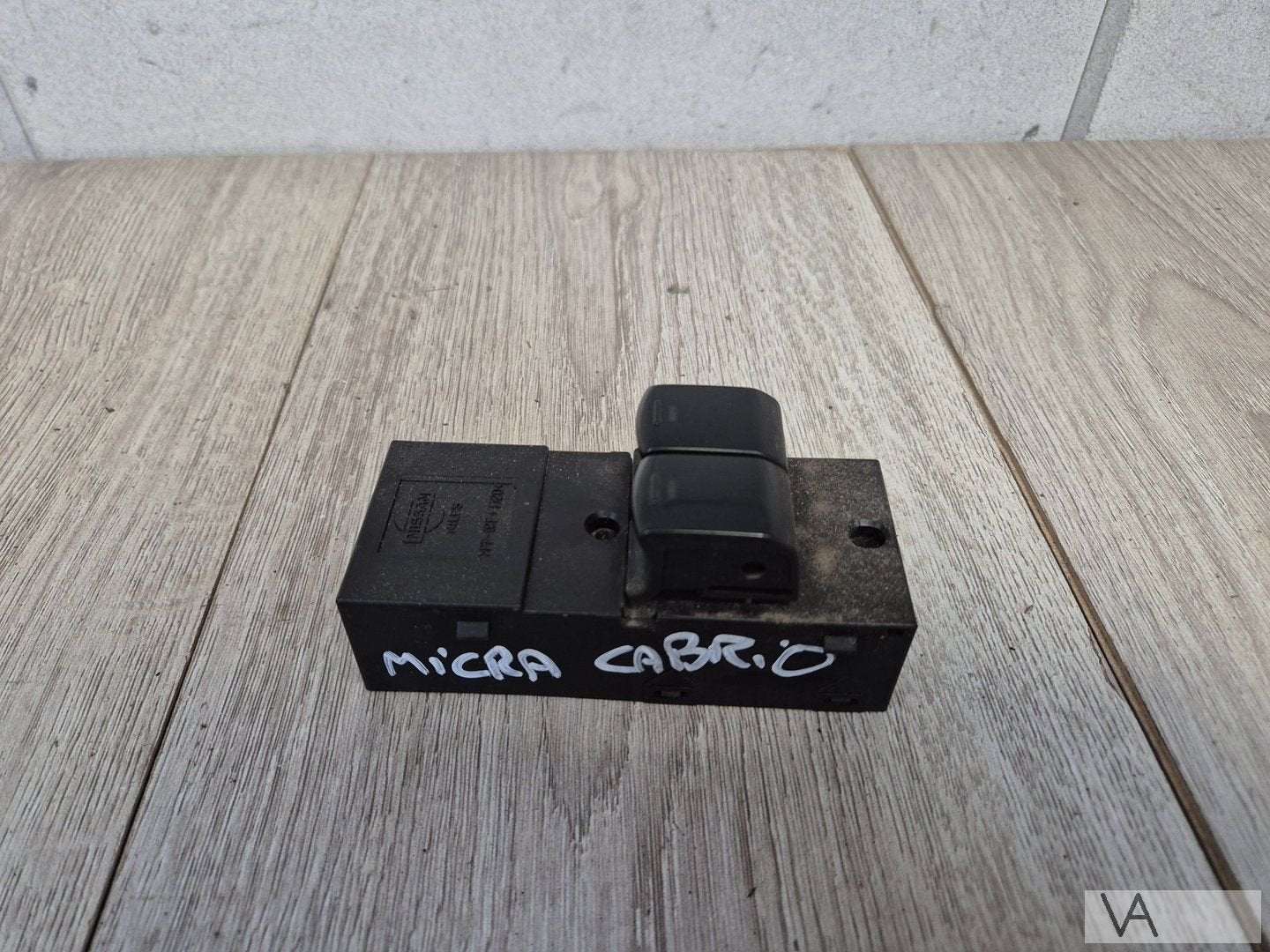 Nissan Micra cabrio cc 2005 - 2009 raamschakelaar links €50, Gebruikt, -, -, Ophalen of Verzenden
