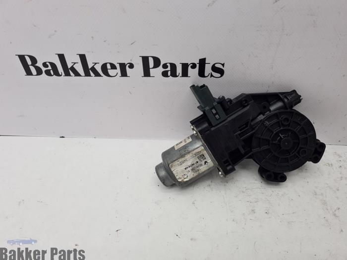 Moteur de vitre portière d'un Renault Megane, -, Renault, -, 3 mois de garantie