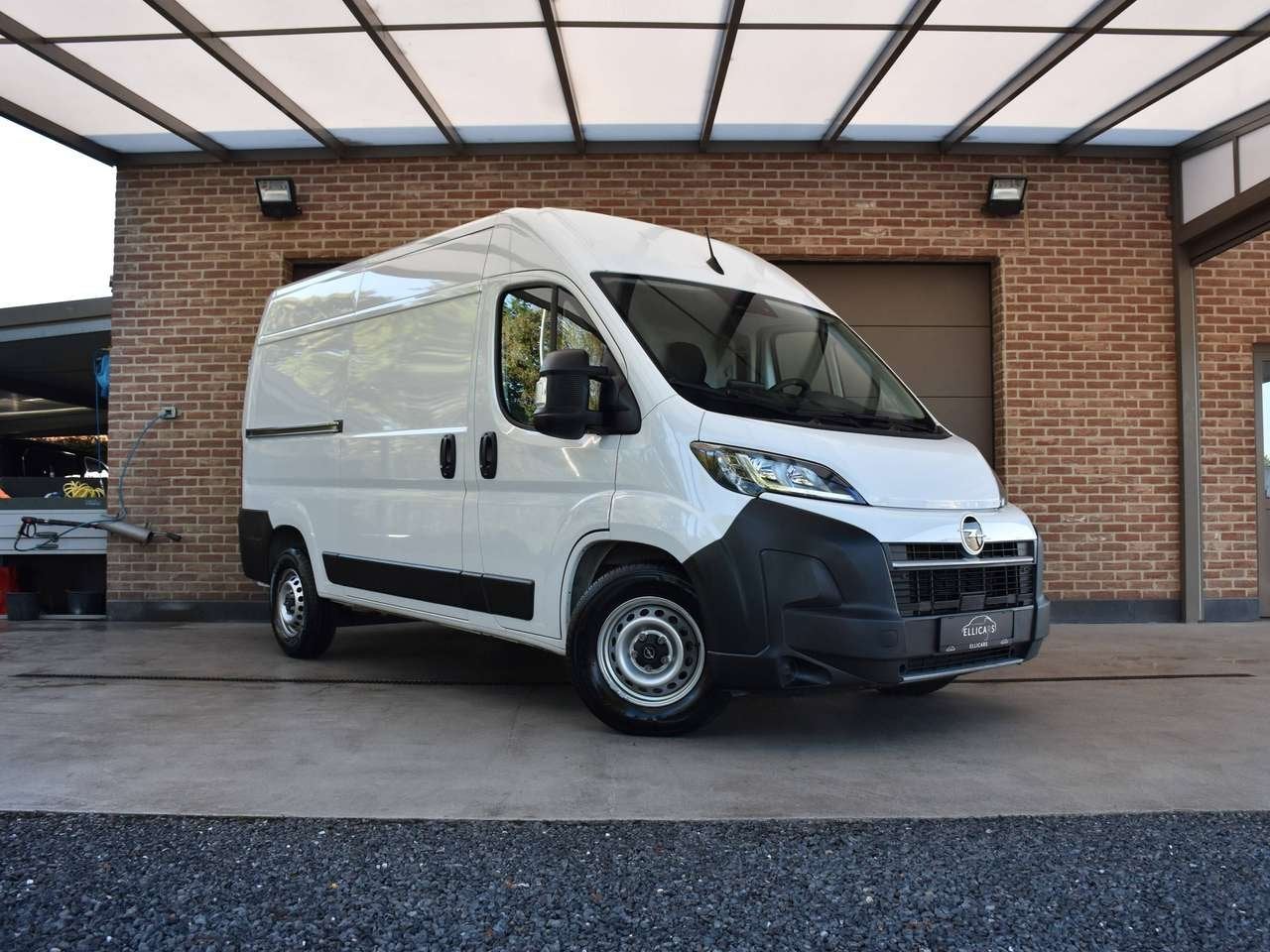 Opel Movano 2.2 HDI L2H2 / AUTOMAAT / 3 ZIT / CARPLAY / GPS, Auto's, Zwart, 0 kg, Wit, 140 pk
