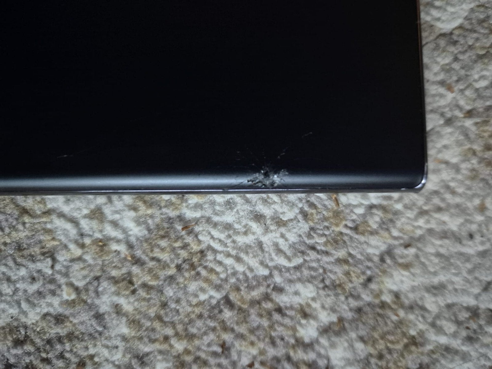 Samsung S22 Ultra, Enlèvement