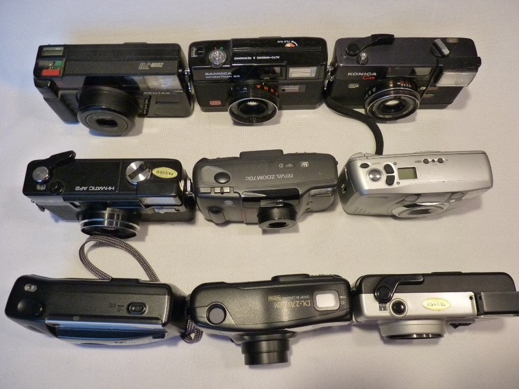 9 photo camera : Nikon, Fuji, Minolta, Pentax, Konica, Braun, Enlèvement ou Envoi, Comme neuf, Compact, Nikon
