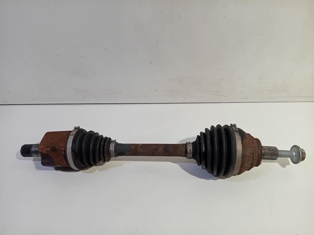 Aandrijfas links voor Seat Leon, Onderdelen@venauto.nl, Van der Ven Autorecycling B.V., Gebruikt, Ettenseweg 76, 4706 PB Roosendaal, The Netherlands