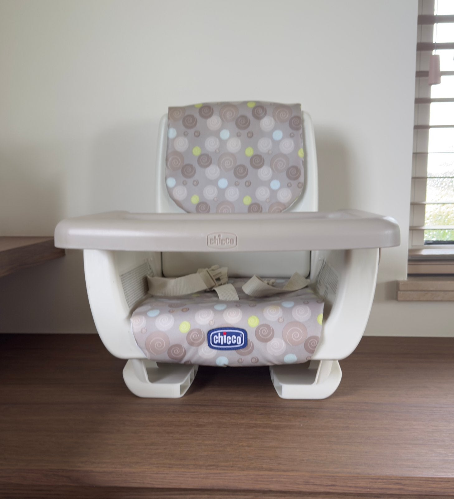 Stoelverhoger Chicco, Kinderen en Baby's, Kinderstoelen, Ophalen, Zo goed als nieuw