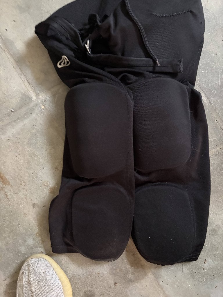 pantalon de protection football américain, Sports & Fitness, Taille M, Enlèvement, Utilisé, Pantalon