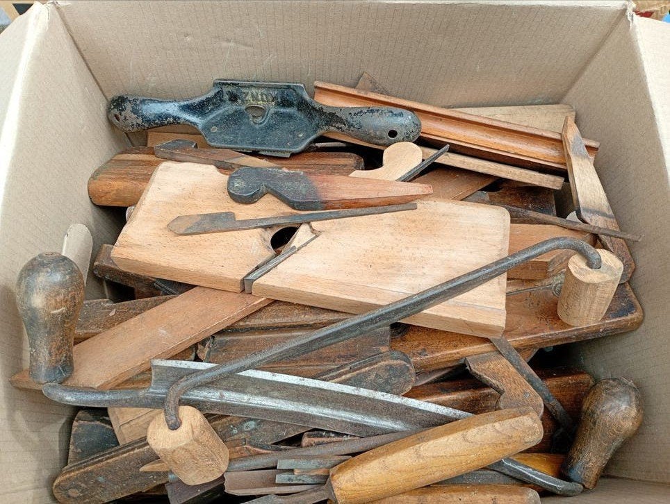 Boîte complète d'outils à main anciens, Bricolage & Construction, Enlèvement