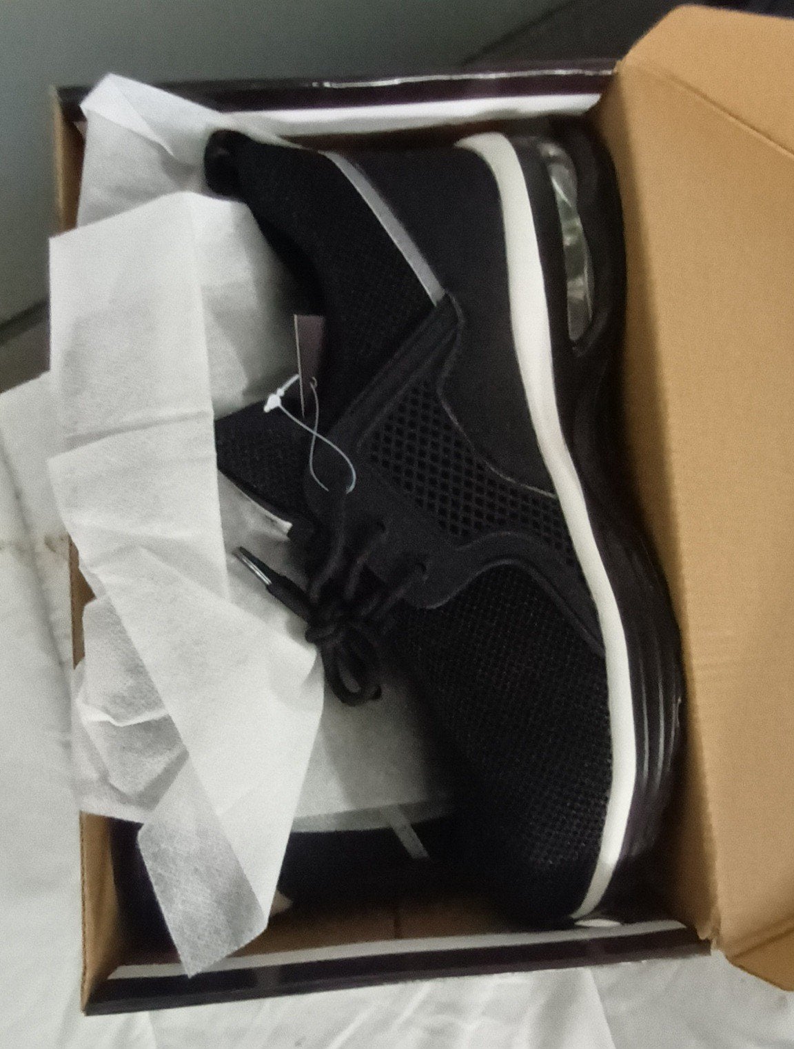 Chaussures de sécurité taille 45, Enlèvement, Neuf