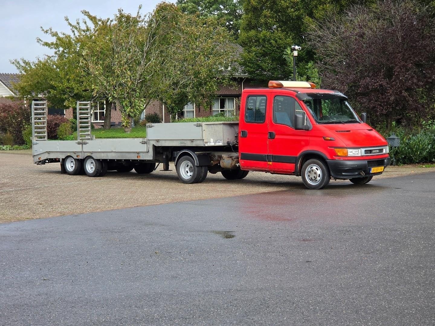 Iveco 40C 145 ch avec remorque Veldhuizen et double cabine !, Autos, 145 ch, Achat, Attache-remorque, Entreprise