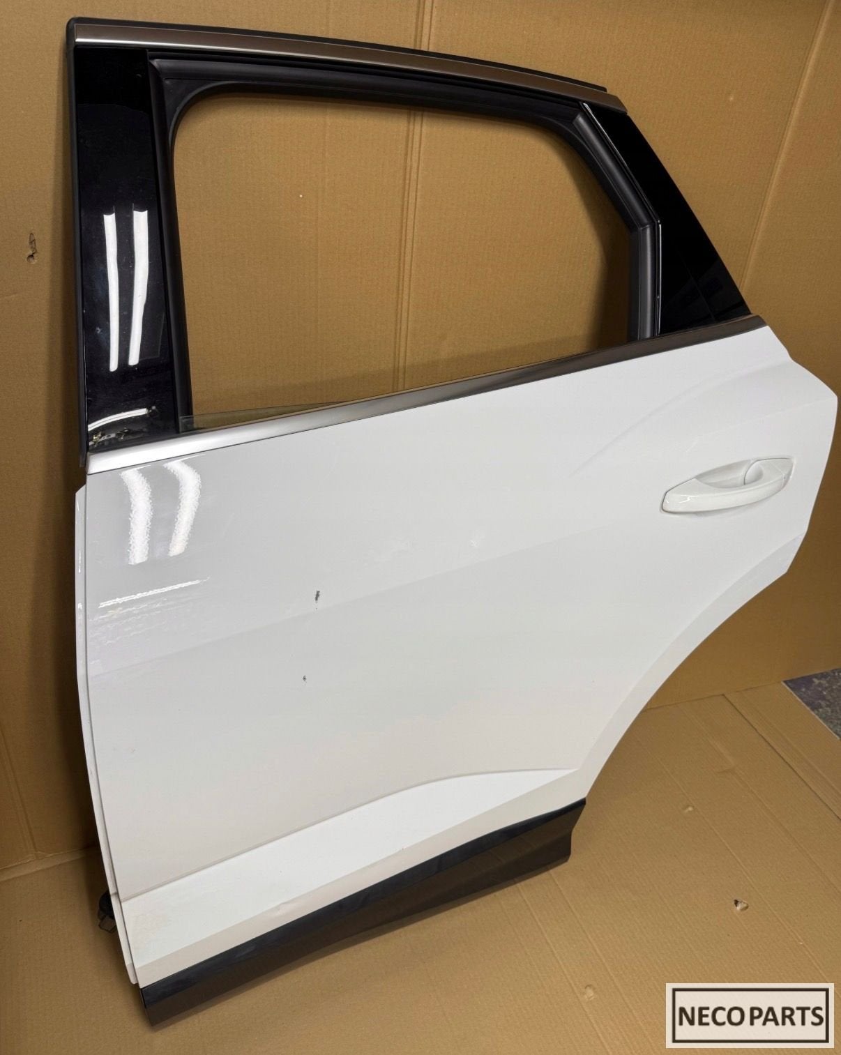AUDI Q3 83A SPORTBACK PORTIER DEUR ACHTER LINKS LY9L ORIGINE, Arrière, -, Haillon arrière, Audi