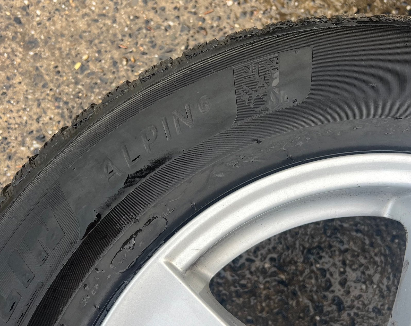 Winterbanden Michelin Alpin 6 225-60/16 op velg Citroen C5, Pneus hiver, 16 pouces, Véhicule de tourisme, Pneu(s)