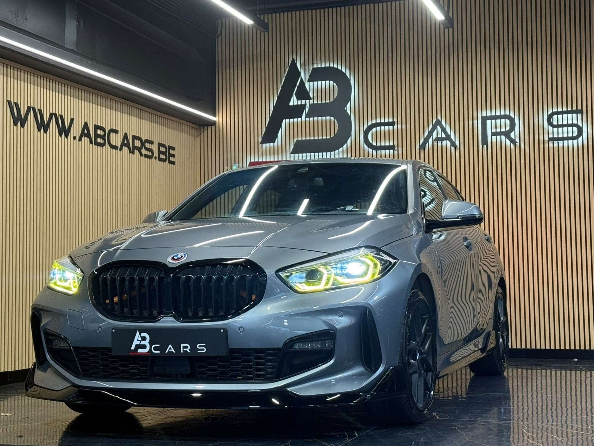 BMW 1 Serie 118 IA PACK M PERFORMANCE * GARANTIE 12 MOIS *, Auto's, 1 Reeks, Gebruikt, https://public.car-pass.be/vhr/8867880b-3a99-4b0e-98e1-b9578ec4dbf6