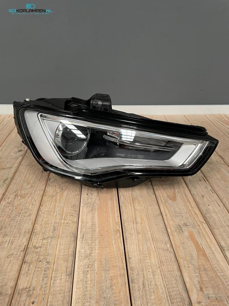 Audi A3 8V Xenon LED koplamp rechts, Gebruikt, -, -, -
