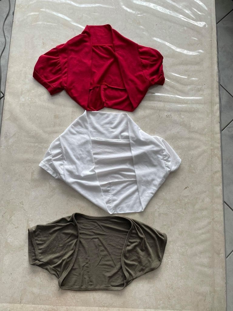 BOLEROS (5) rood wit zwart grijs XS, Ophalen of Verzenden, Zo goed als nieuw, Maat 34 (XS) of kleiner
