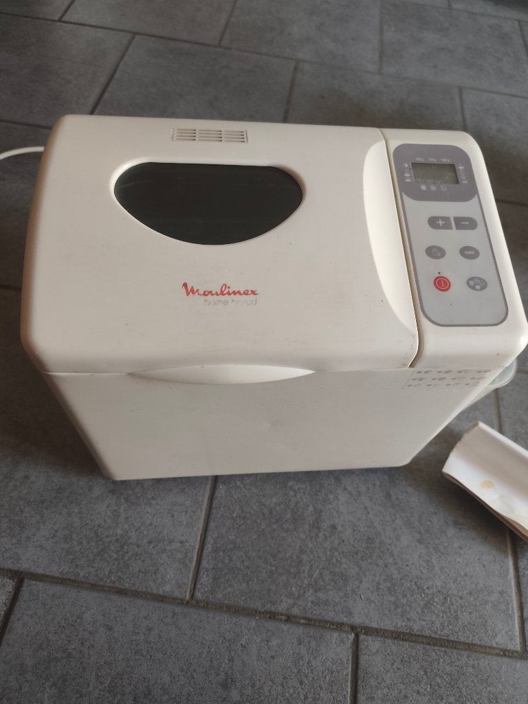 Machine a pain, Electroménager, Utilisé, Avec minuteur, 400 à 800 grammes de pâte, Enlèvement
