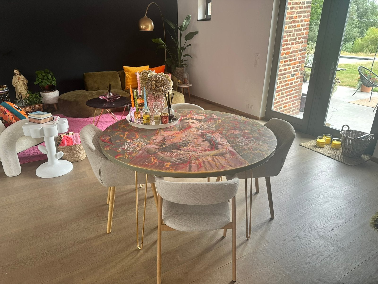 Unieke handgemaakte Frida Kahlo design eettafel – Ø140 cm, Huis en Inrichting, Ophalen, Zo goed als nieuw