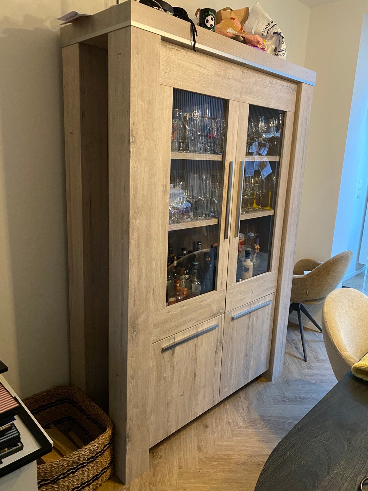 Vitrinekast met licht, Huis en Inrichting, Kasten | Vitrinekasten, Ophalen, Met deur(en), 100 tot 150 cm, 200 cm of meer