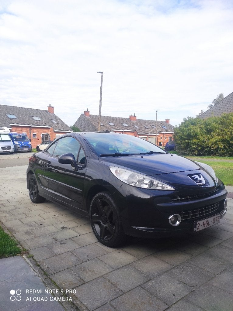 Peugeot 207 cabriolet, Autos, Euro 5, Cabriolet, Noir, 2 portes