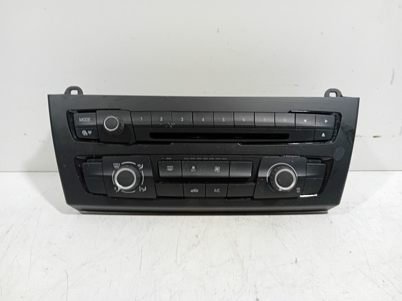 Bedieningspaneel kachel BMW 1 serie, Onderdelen@venauto.nl, Van der Ven Autorecycling B.V., Ettenseweg 76, 4706 PB Roosendaal, The Netherlands