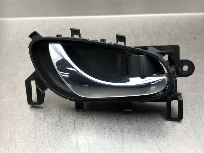 POIGNEE EXTERIEURE ARRIÈRE DROITE Nissan X-Trail (T32), Autos : Pièces & Accessoires, Utilisé, Arrière, Nissan