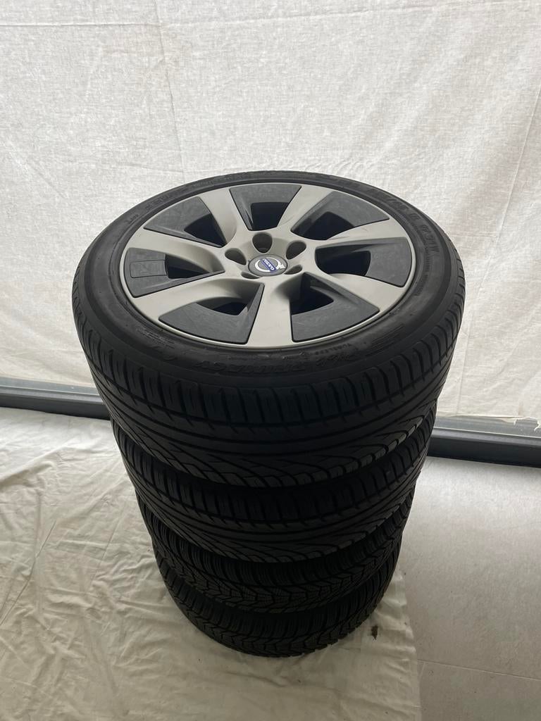 5x108 velgen met banden 17 inch/volvo velgen 235/45/17, Ophalen, Nieuw