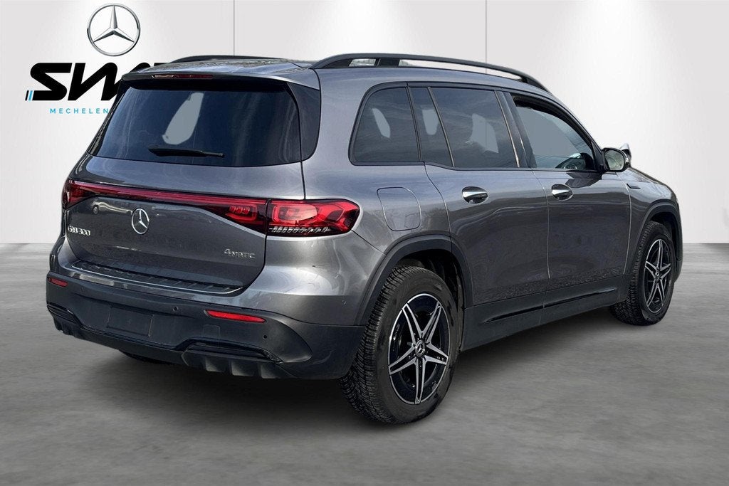 Mercedes-Benz EQB EQB 300 4MATIC AMG Line, Auto's, Automaat, Gebruikt, LED verlichting, 5 zetels