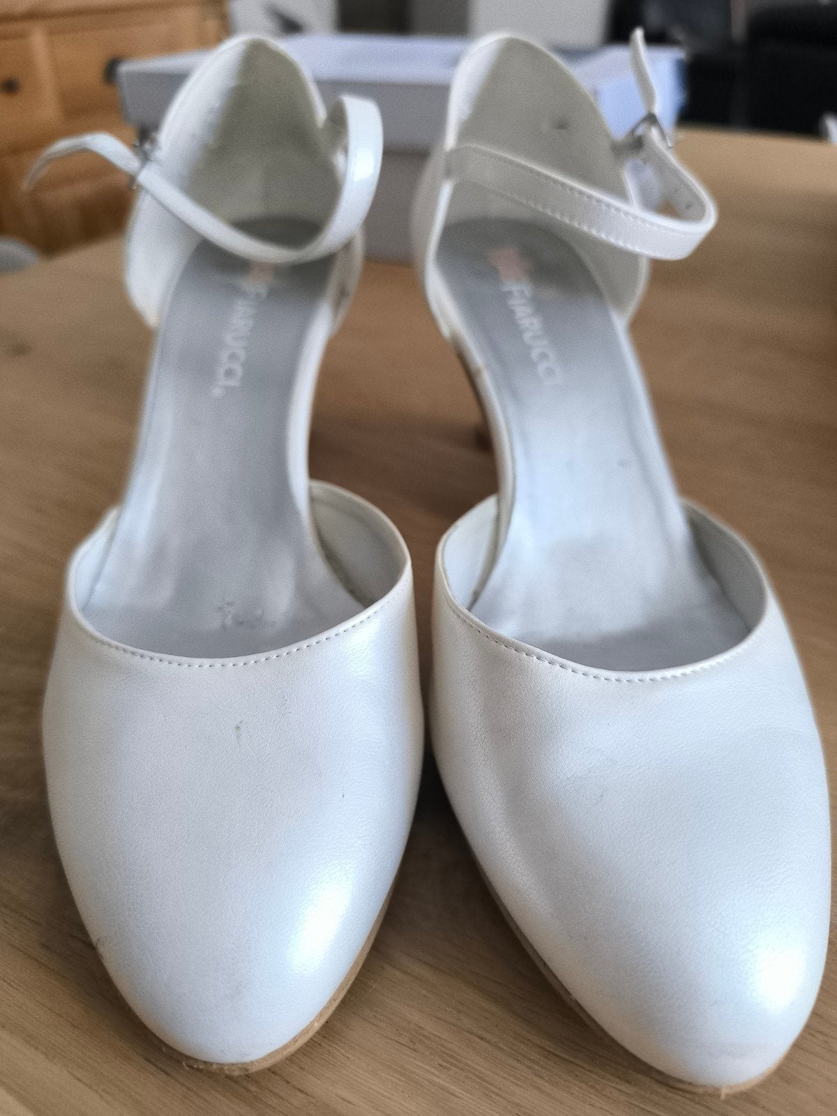 Escarpins blanc nacré 41, Kleding | Dames, Trouwkleding en Trouwaccessoires, Ophalen, Miss Fiarucci, Wit, Schoenen