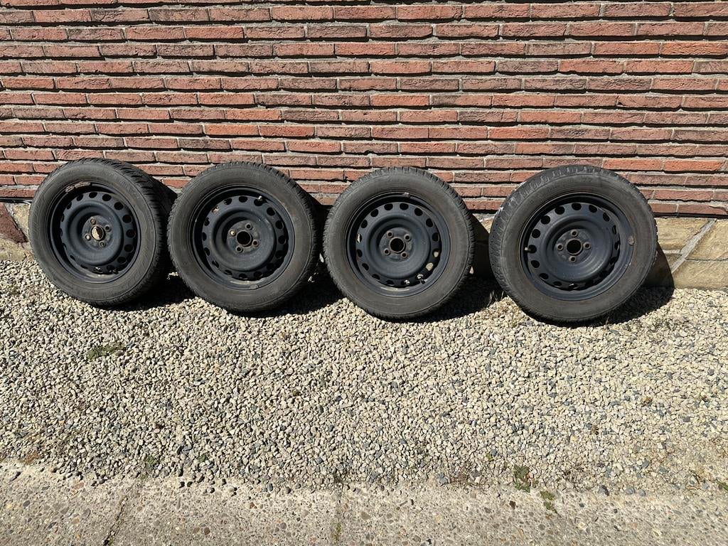 Winterbanden 175/65 R15 op velg – set van 4, Ophalen, 15 inch, Velg(en), Winterbanden