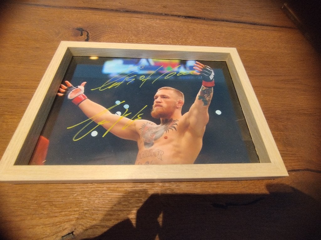 UFC handtekening Connor McGregor, Ophalen of Verzenden, Zo goed als nieuw