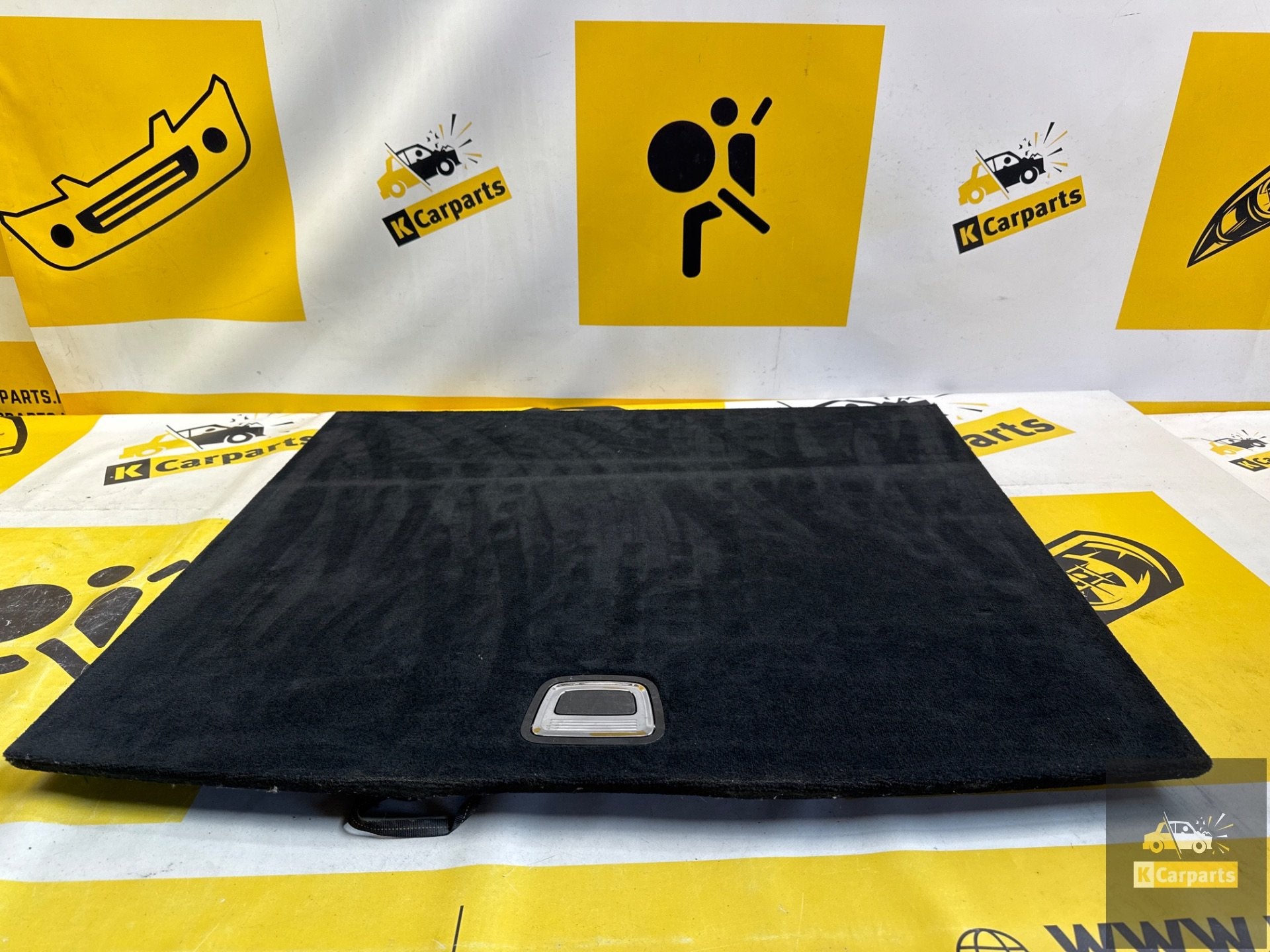 Tapis de coffre Mercedes-Benz ML63 W166 A1666800002, Mercedes-Benz AG, Mercedes-Benz, Utilisé, Mercedesstrasse 120
70372  Stuttgart, DE