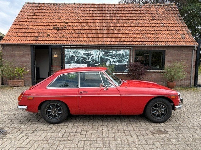 MGB GT, Overdrive, Autos, Rouge, Achat, Boîte manuelle, Noir