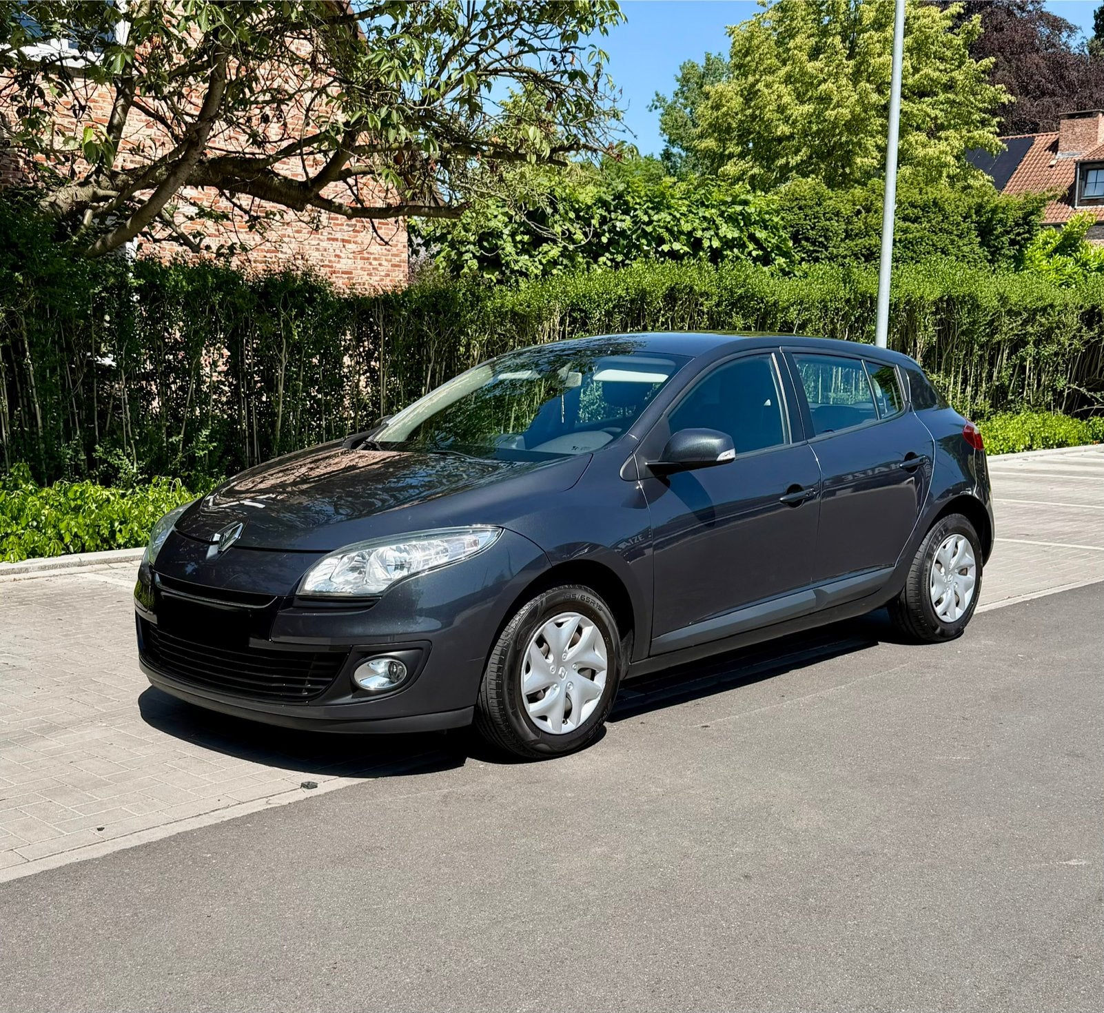 Renault Megane 1.2 TCe Dynamique - GEKEURD VOOR VERKOOP!, Auto's, Euro 5, Stof, Zwart, Zwart