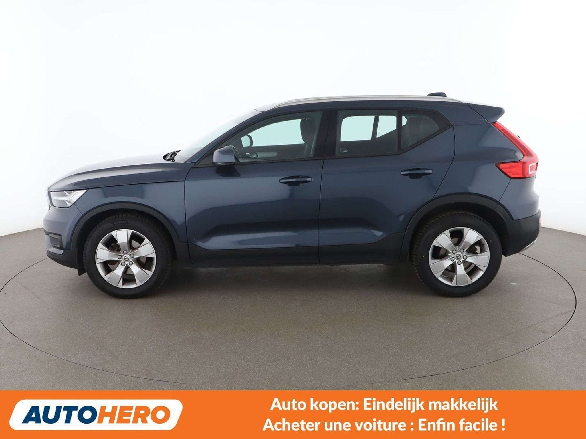 Volvo XC40 1.5 T2 Momentum Pro 2WD (bj 2021), Auto's, Voorwielaandrijving, Stof, Gebruikt, Blauw
