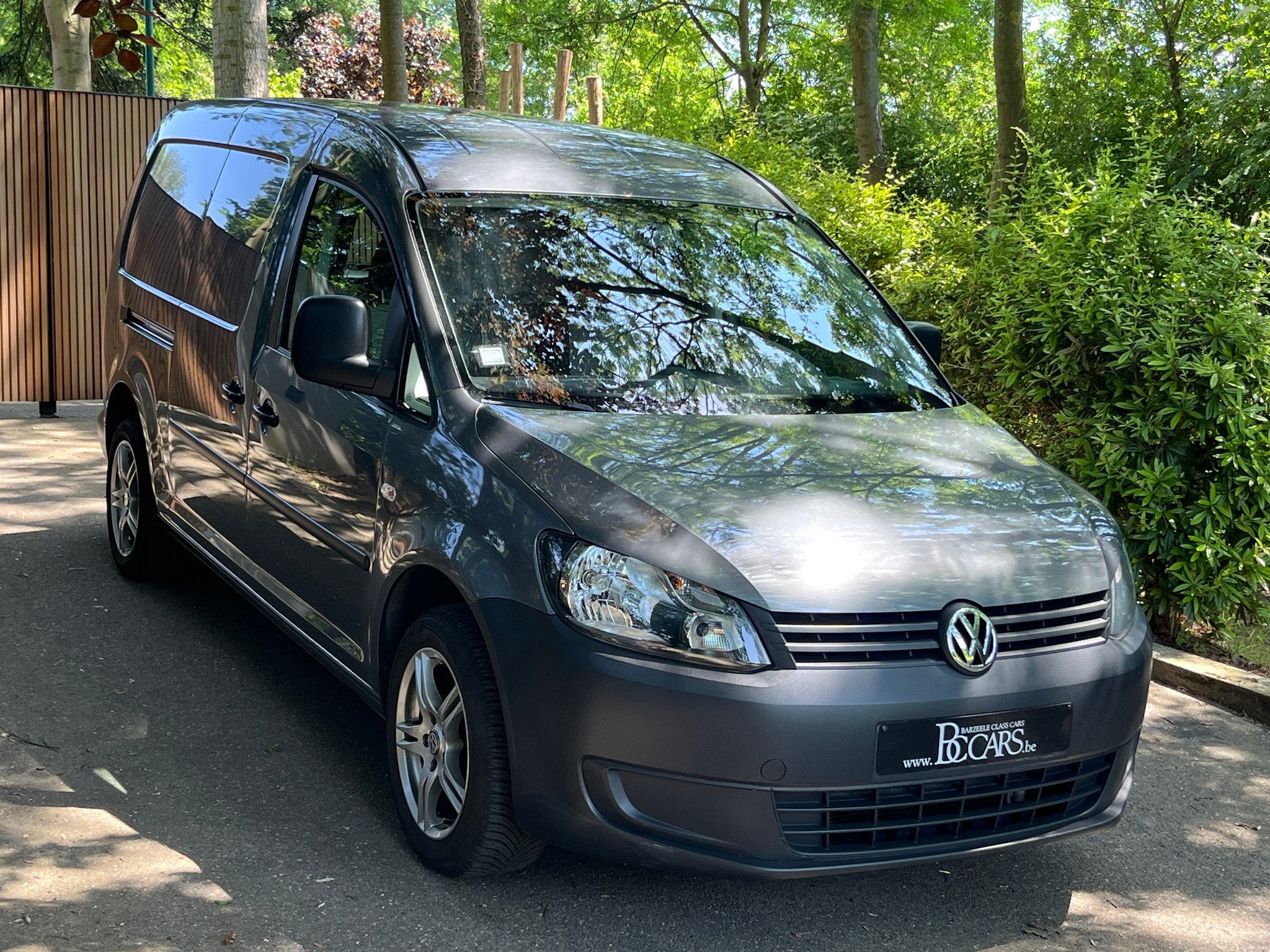 Volkswagen Caddy 1.6TDI Maxi-Airco-Trekhaak-15"-Topstaat, Auto's, Volkswagen, Voorwielaandrijving, Gebruikt, Zwart, 4 cilinders