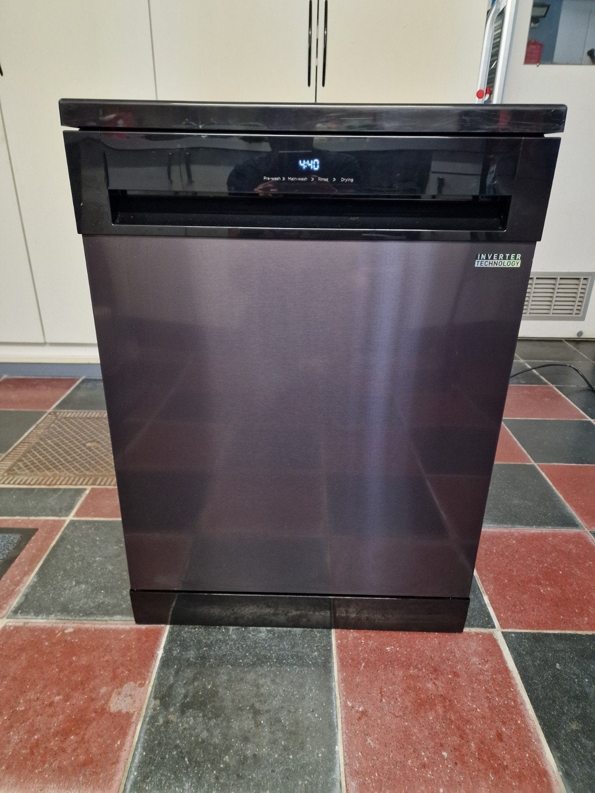 Lave vaisselle ;VALBERG DARK INOX + Facture d’achat, Enlèvement