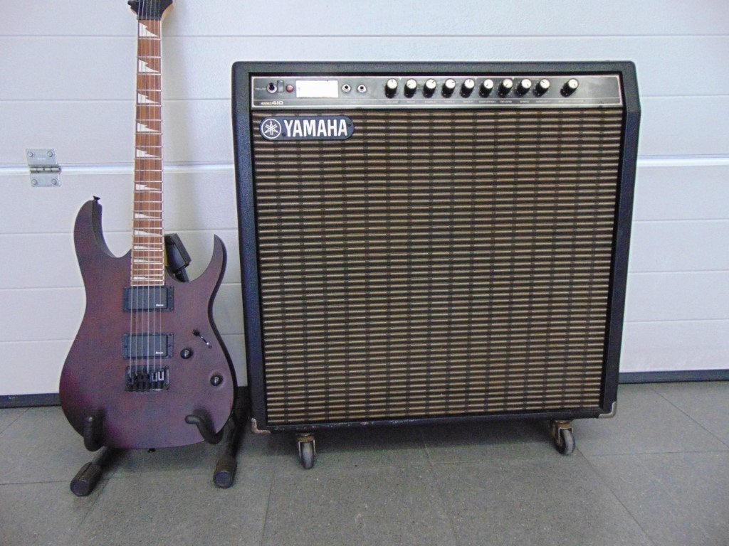 Yamaha G100- 410 - 100-Watt 4x10" Gitaarcombo 1975 -1979 ., Muziek en Instrumenten, Ophalen, Zo goed als nieuw, Gitaar, 100 watt of meer