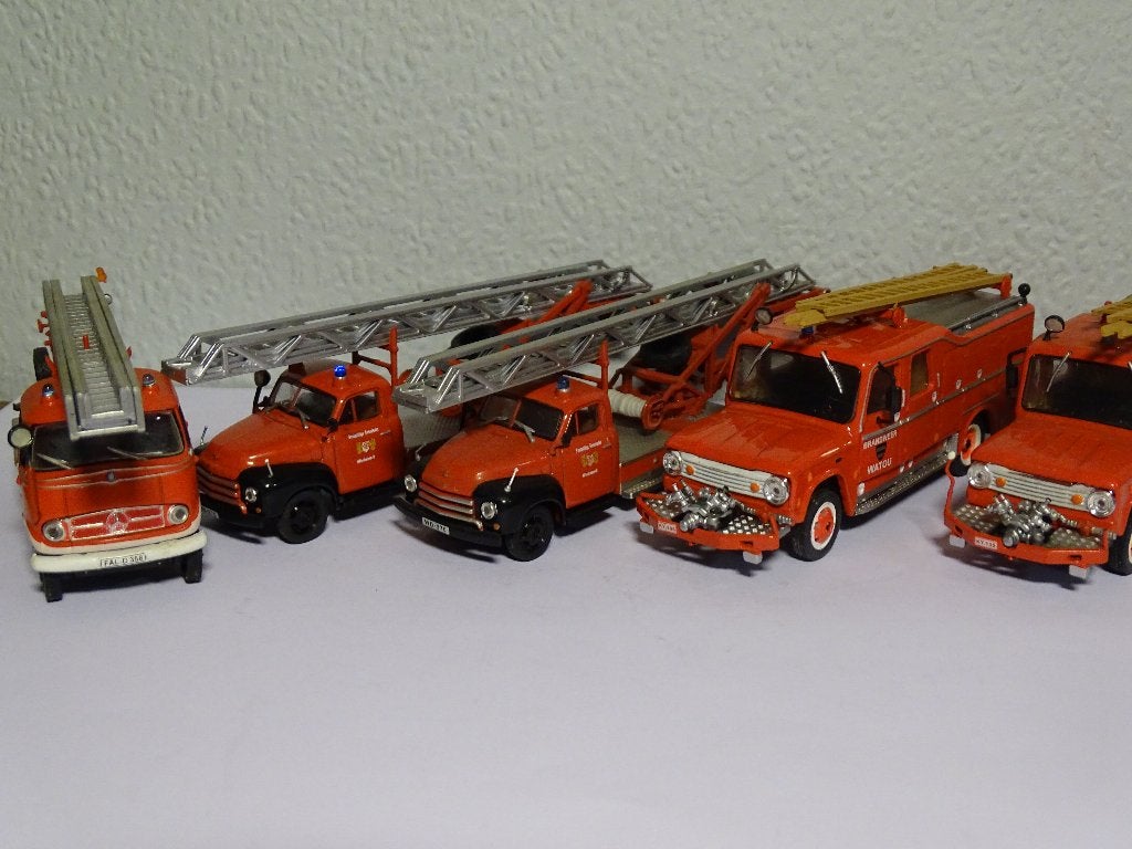 brandweerwagentjes op 1:72, Enlèvement ou Envoi, Utilisé, Bus ou Camion