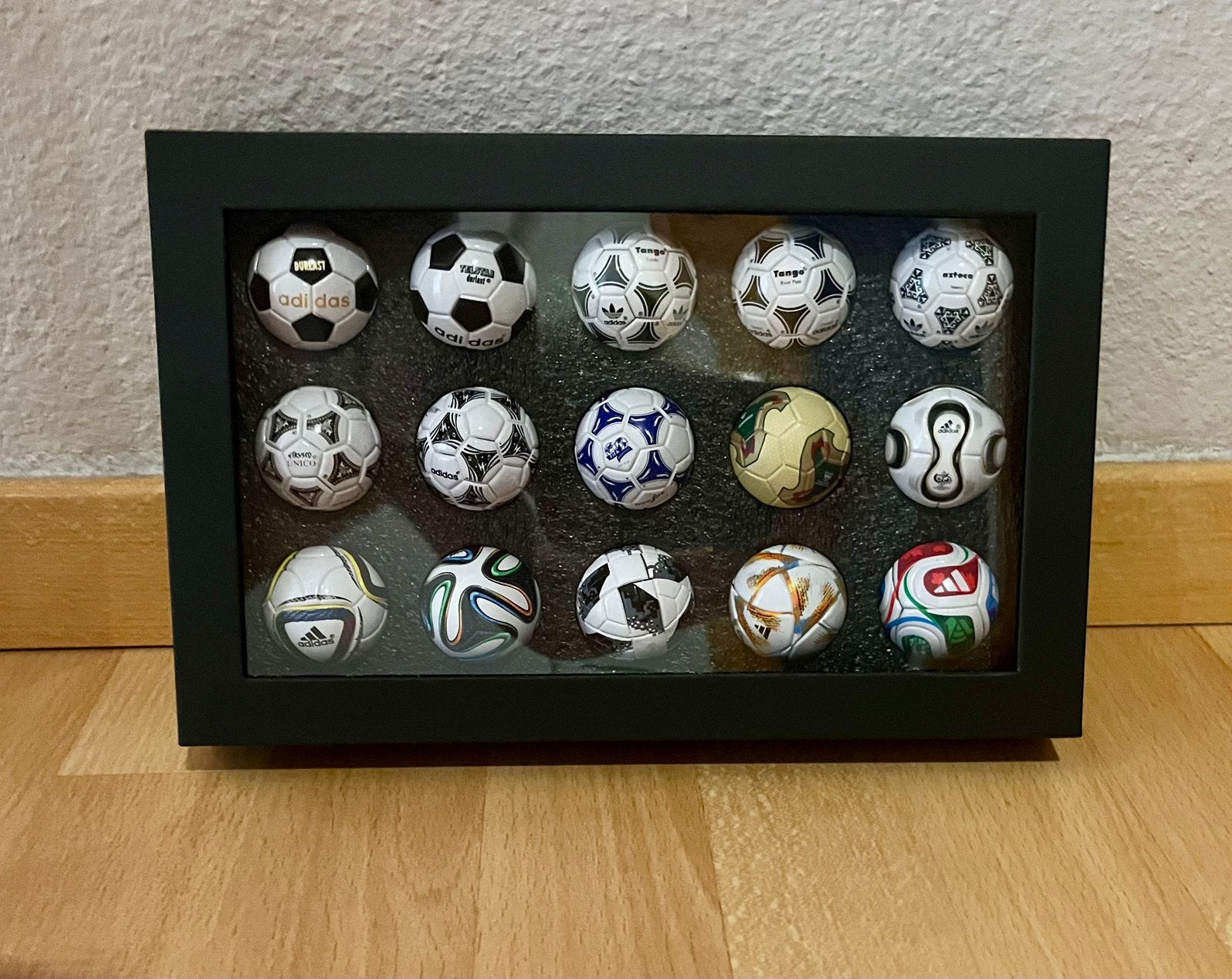 World cup wk fifa mini ball collection, Ophalen of Verzenden, Nieuw, Beeldje of Poppetje